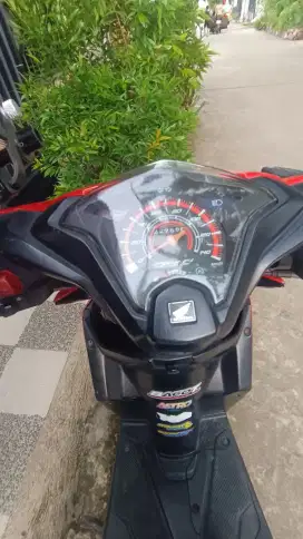 Motor Beat Merah Putih 2015 nama sendiri