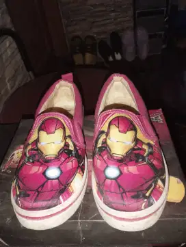 SEPATU ANAK SLIP ON AVENGER