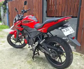 Dijual Santai Honda CBR Gagah Mulus Terawat. Dijamin ORI SS lengkap.