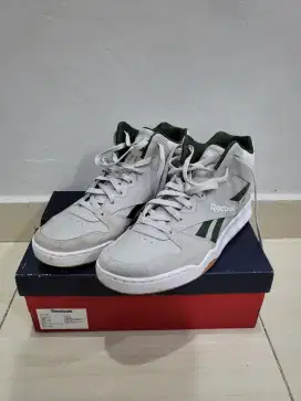 Sepatu basket reebok royal BB4500 HI2