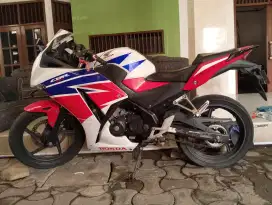 Honda CBR 150 2015