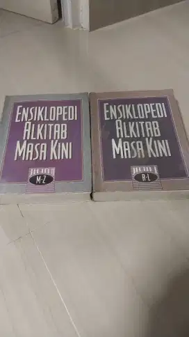 Buku Ensiklopedi Alkitab masa kini