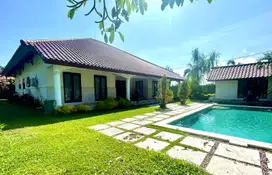 VILLA WITH A LARGE AND BEAUTIFUL GARDEN GIANYAR BALI