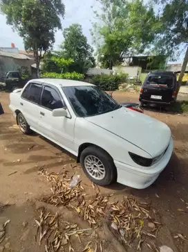 Mitsubishi Lancer 1991 Bensin