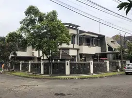 TURUN HARGA RUMAH BESAR 2 LANTAI BATUNUNGGAL SENTOSA BUAHBATU BANDUNG