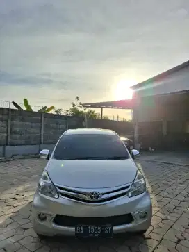 Avanza 2012 G manual