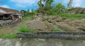 Jalan Dame Kaliurang Dekat Kampus UGM Jogja