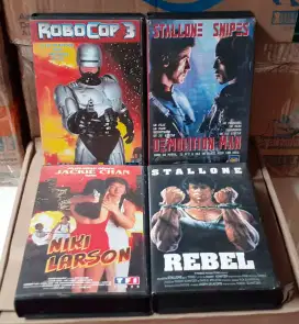 Kaset Video Vhs  Film (4 PIC)