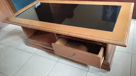 Meja Kayu Alas Kaca