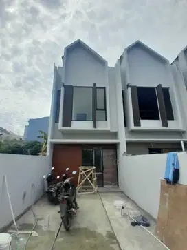 SUPER MURAH RUMAH 2 LANTAI LT 96 M2 10 MENIT EXIT TOL JATIASIH