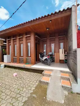 Dijual  Rumah Cantik siap huni dekat danau situ Cileunca pangalengan