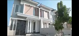 Rumah Cantik 2 Lantai di Surabaya DP 0 harga hanya 1 M-an saja