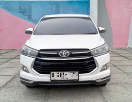 KIJANG INOVA VENTURER 2.4 AT DISEL