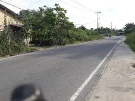 tanah tepi aspal  jalan daru daru Raya Kulim kota Pekanbaru