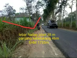 Tanah Poros Aspal Kidangbang Wajak Malang