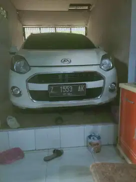 Daihatsu Ayla 2015 Bensin