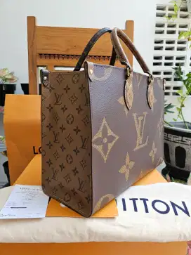 Louis Vuitton OnTheGo MM Monogram