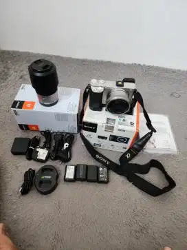 KAMERA SONY A6000 SILVER + LENSA TELE SILVER SONY