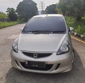 Honda Jazz idsi kondisi super