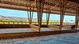 Saung Lesehan Bambu