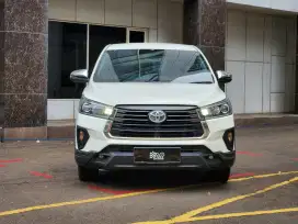 TOYOTA INNOVA VENTURER 2.0 BENSIN 2022 AT