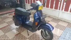 Dijual motor vespa excel 2001