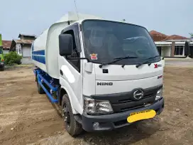 Hino 300 Series 136 HDX 6.8 tangki tahun 2023