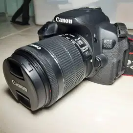 Kamera DSLR Canon EOS 700D + Lensa KIT