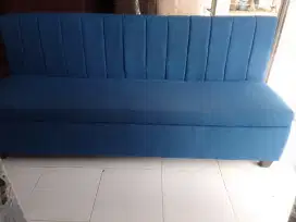 Sofa warna biru  garis ada kotak boxnya bs utk simpan barang