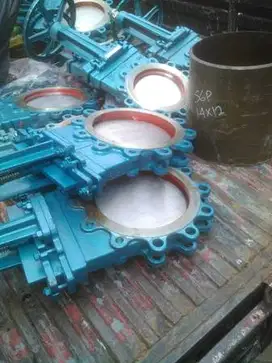 KNIFE GATE VALVE BALL VALVE Carbon dan stainless steel  SURABAYA