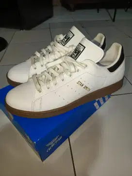 ADIDAS ORIGINALS Stan Smith Shoes Pria Putih IG1320