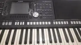 Keyboard yamaha psr s950