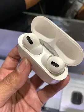 Airpods Pro with Wireless Charging  Garansi Inter Fullset