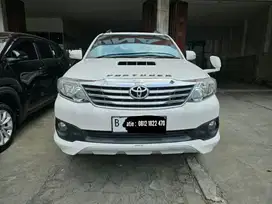 Toyota Fortuner 2.5 G VNT TRD AT ( Matic ) 2013 Putih Km 122rban