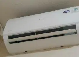 Ac midea 1/2 pk bekas