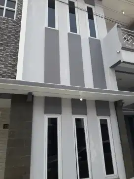 Di jual rumah siap huni,cocok juga buat kantor, hrg net, bisa kpr.