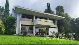 Dijual Villa Trawas 2 Lantai