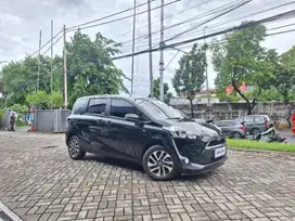 OLX Mobbi] Toyota Sienta 1.5 V Bensin-AT 2018 SMR Hitam