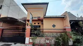 Rumah tengah kota di Kratonan Solo surakarta