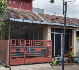 RUMAH SIAP HUNI DI PLAMONGAN INDAH SEMARANG