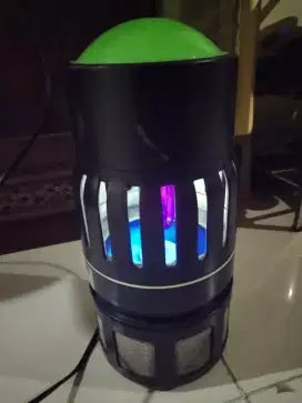 Lampu perangkap nyamuk