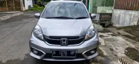 Honda Brio Satya E Matic istimewa KM rendah sekali. Jarang di pakai