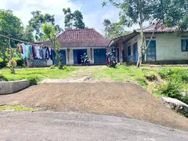 Tanah 1850m² Bonus Bangunan 350 Juta Karanganyar