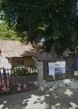 WTS / Dijual Rumah Tua Hitung Tanah di Jalan Imam Bonjol, Lampung