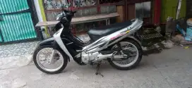 Honda karisma 2005