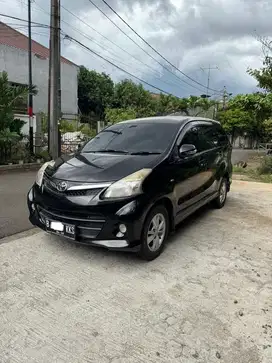 Avanza Veloz 1.5 AT 2012