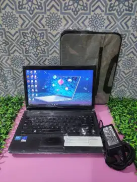 LAPTOP TOSHIBA CORE I3 FULL SSD BANYAK BONUS