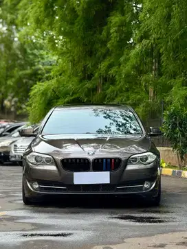 Bmw  F10 520i Sport AT 2013 (dp 3jt)