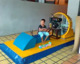 Hovercraft Untuk Anak Umur 9 tahun sampai 14 tahun