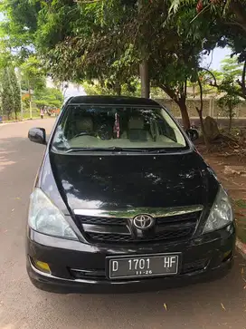 Kijang Innova 2005